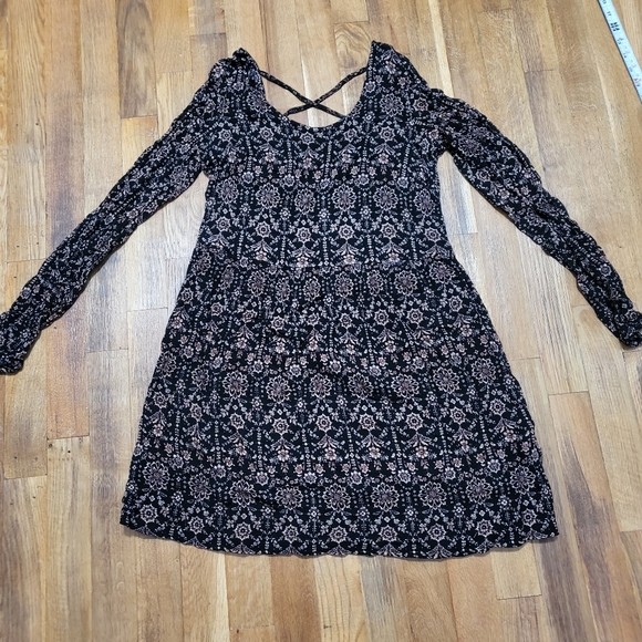 Boho Style Dress - Picture 3 of 12